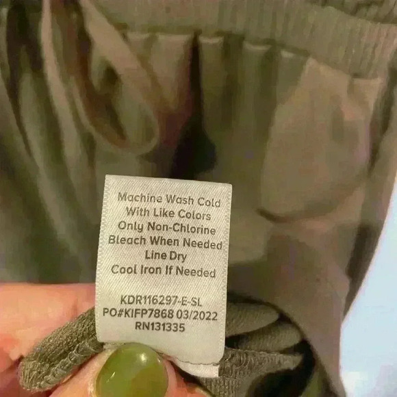 Evereve Kiara Vneck T Shirt Short Dress Olive Green Size XS - Picture 8 of 8